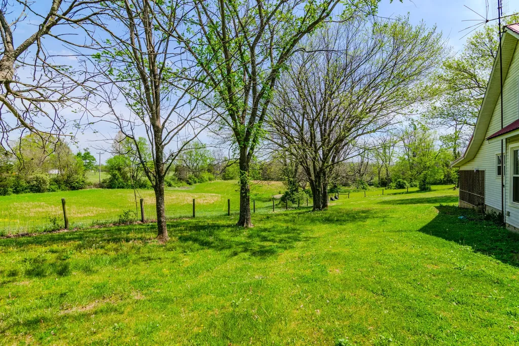 1081 Johnson Road Lawrenceburg KY 40342