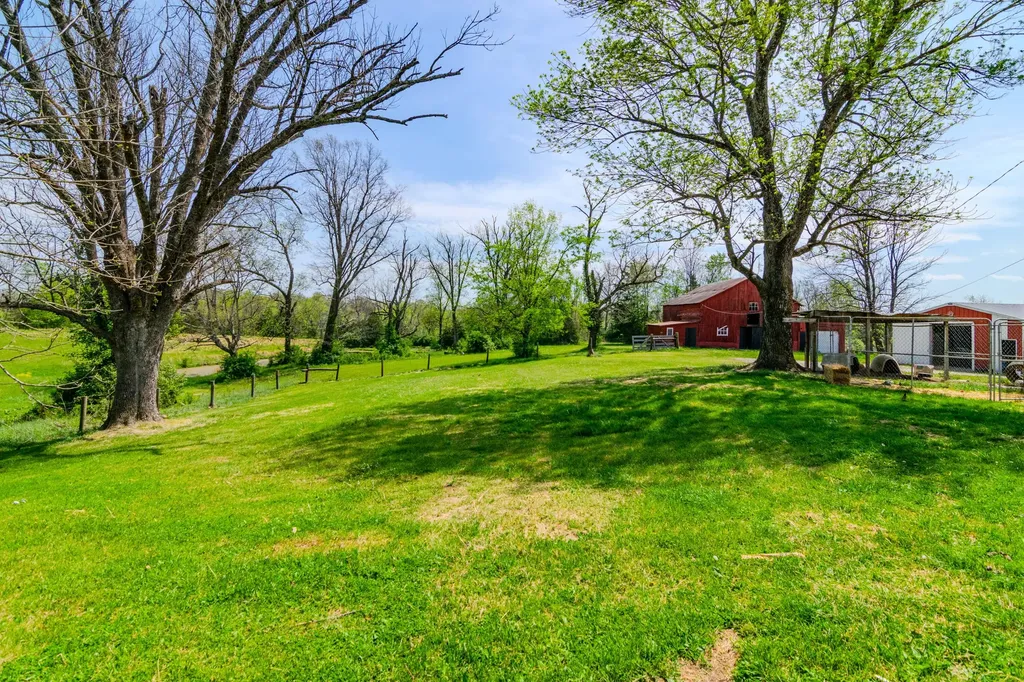 1081 Johnson Road Lawrenceburg KY 40342