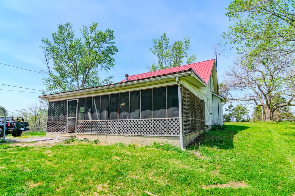 1081 Johnson Road Lawrenceburg KY 40342