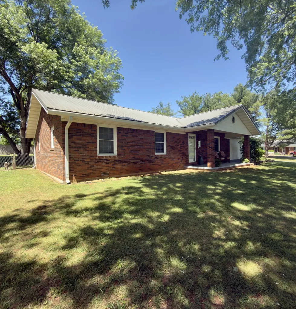 202 Willa Drive Monticello KY 42633