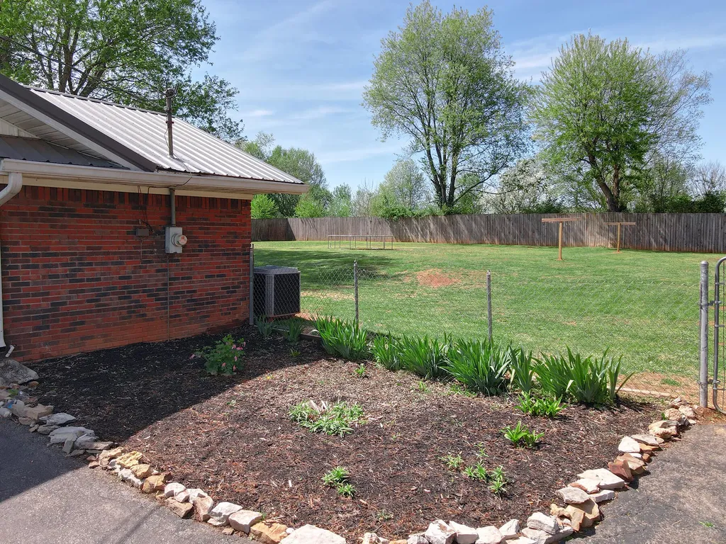 202 Willa Drive Monticello KY 42633