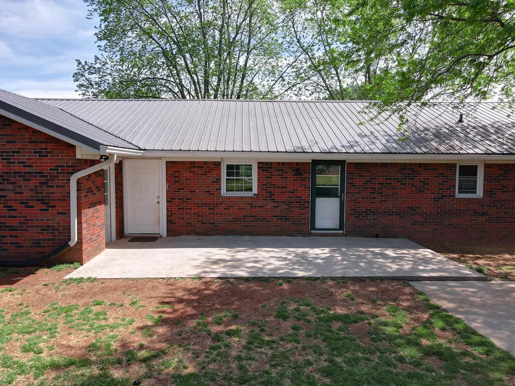 202 Willa Drive Monticello KY 42633