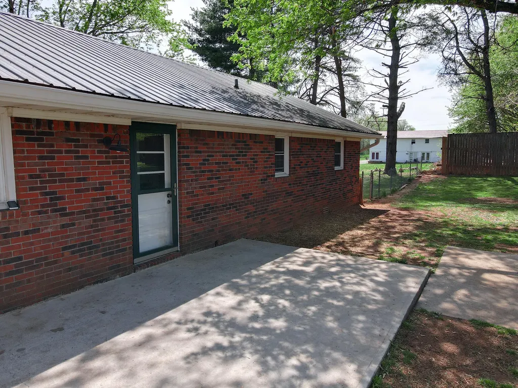 202 Willa Drive Monticello KY 42633