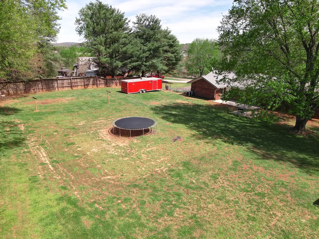 202 Willa Drive Monticello KY 42633