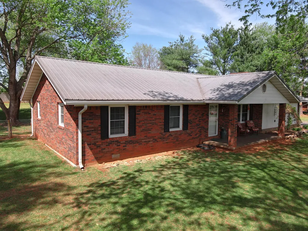 202 Willa Drive Monticello KY 42633