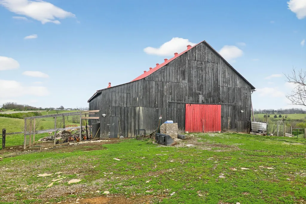 1480 Irvine Road Winchester KY 40391