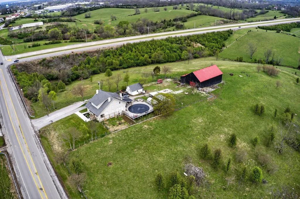 1480 Irvine Road Winchester KY 40391