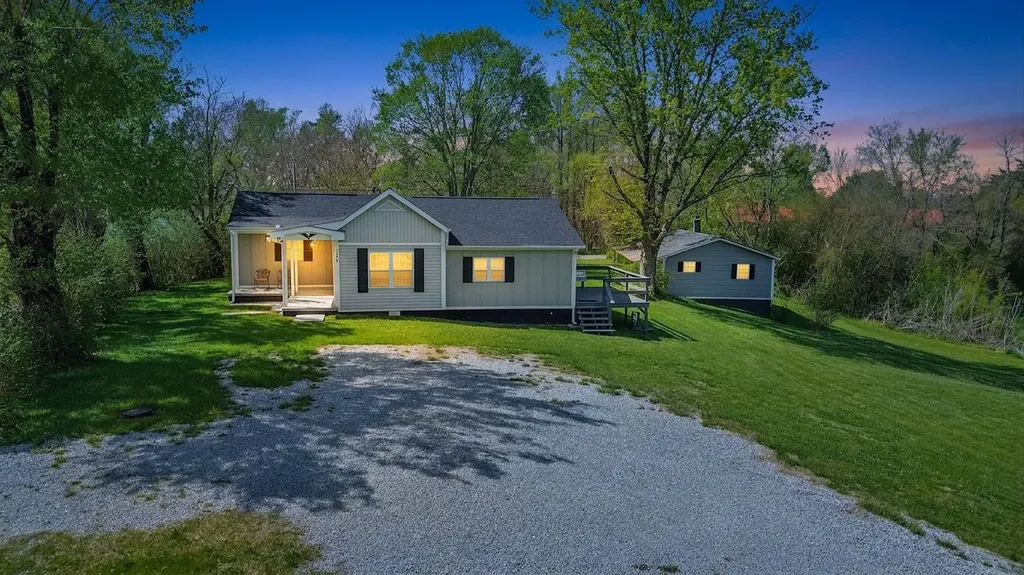 140 Worley Hill Top Road Stearns KY 42647