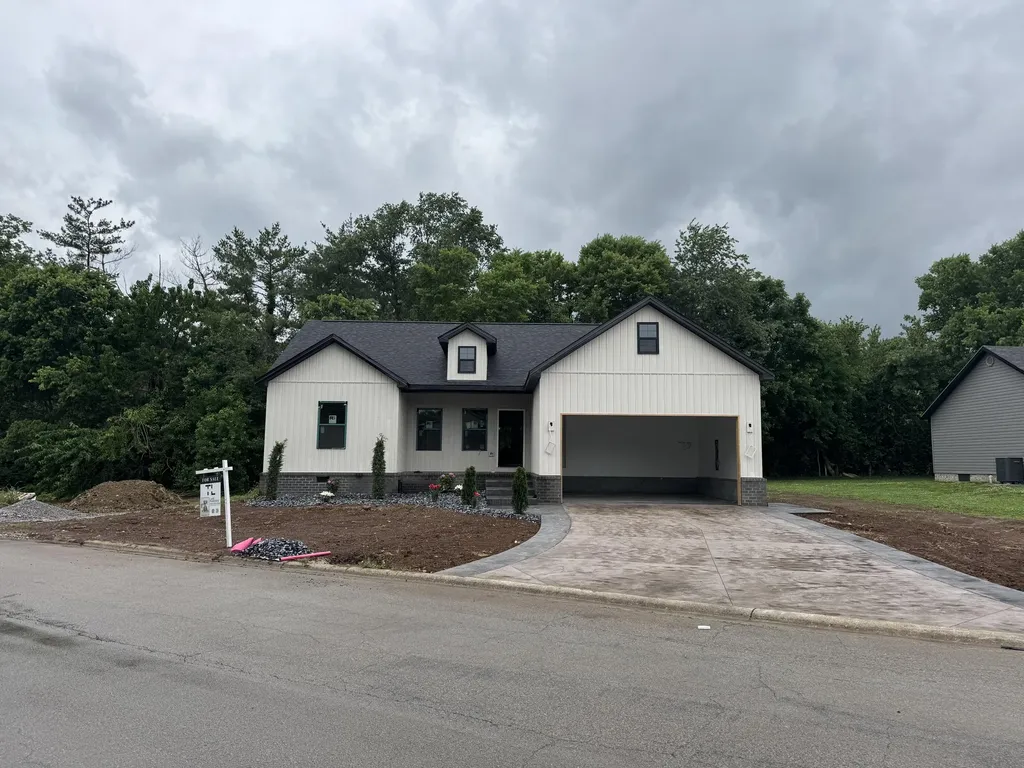 400 Bellaire Drive Harrodsburg KY 40330