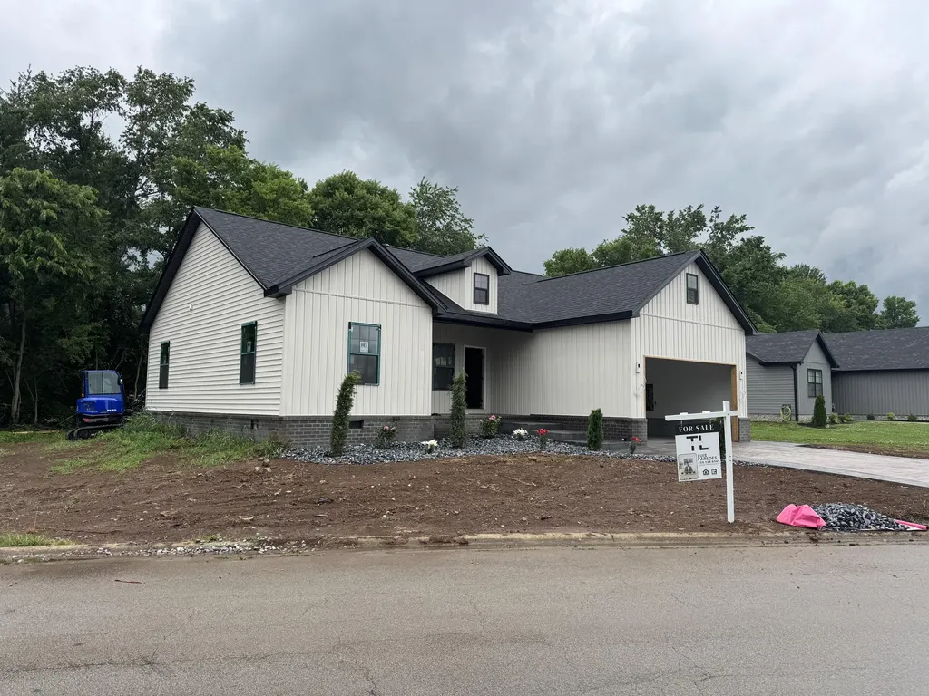 400 Bellaire Drive Harrodsburg KY 40330