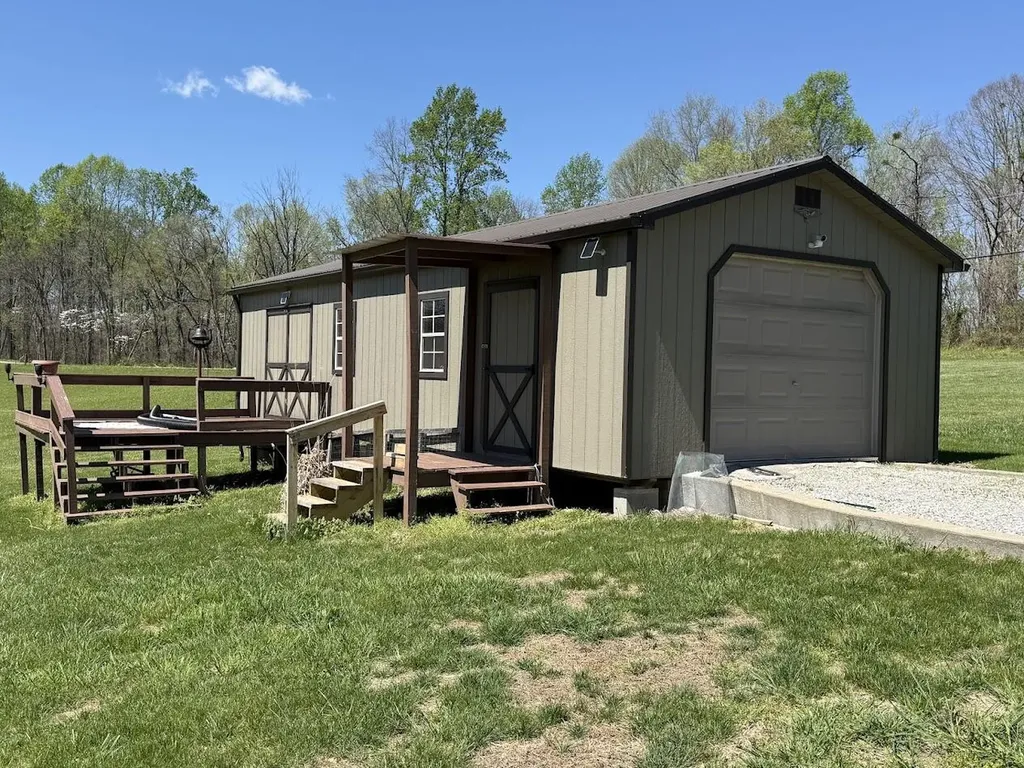 2099 Bowling Ridge Road Brodhead KY 40409