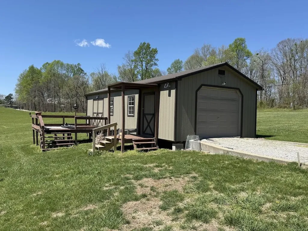 2099 Bowling Ridge Road Brodhead KY 40409