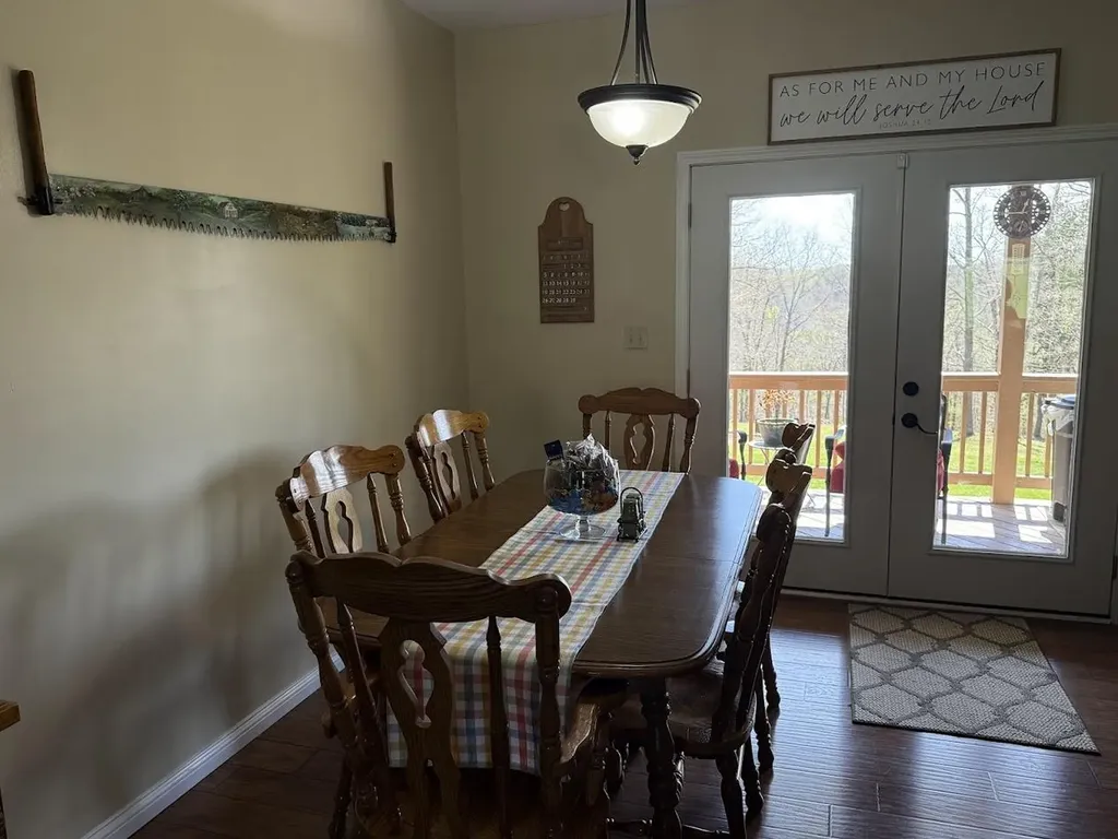 2099 Bowling Ridge Road Brodhead KY 40409
