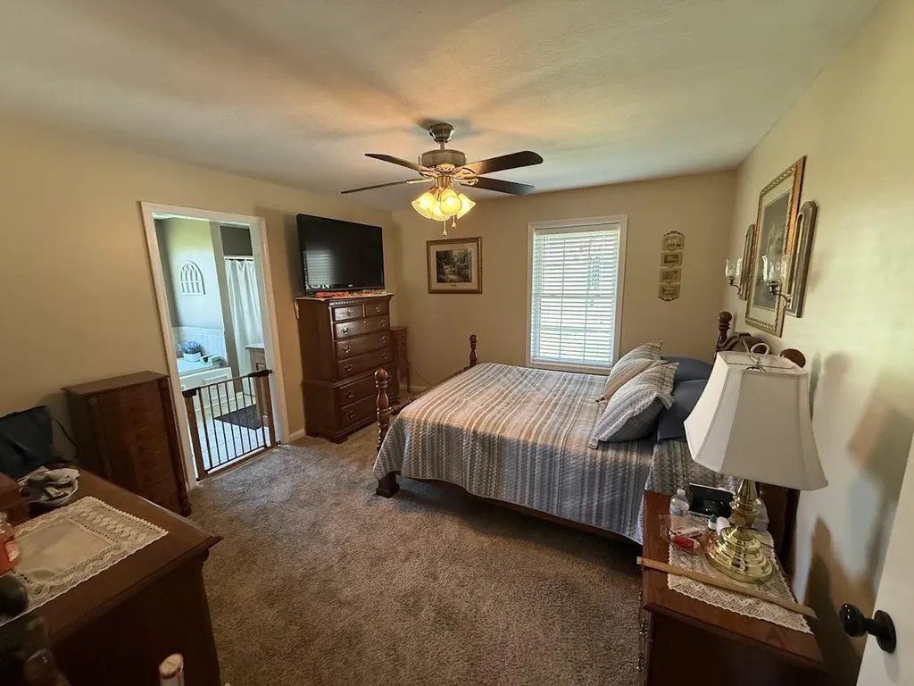 2099 Bowling Ridge Road Brodhead KY 40409