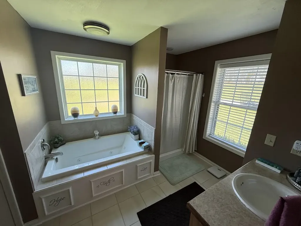 2099 Bowling Ridge Road Brodhead KY 40409