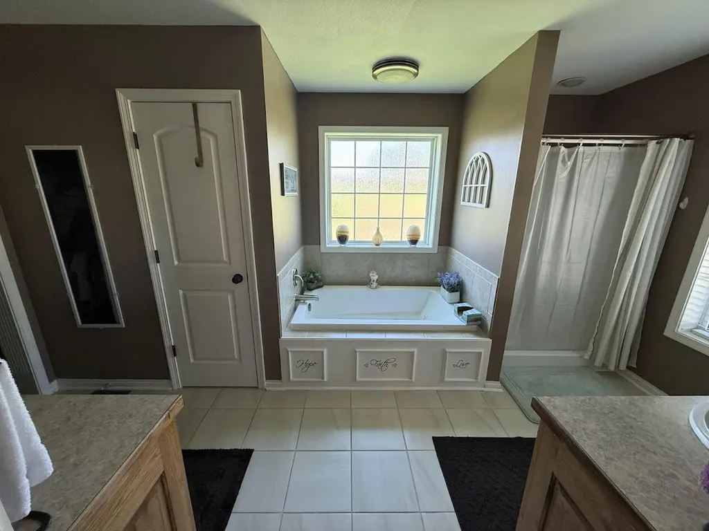 2099 Bowling Ridge Road Brodhead KY 40409