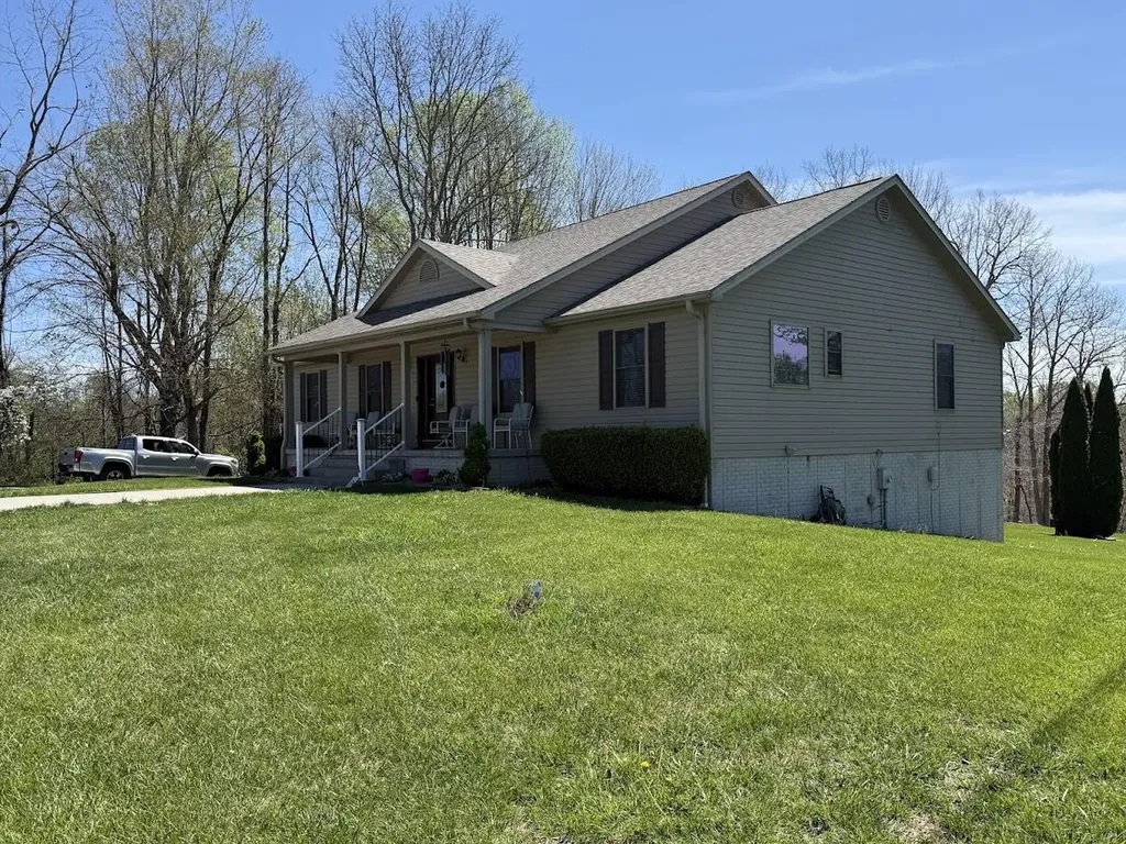 2099 Bowling Ridge Road Brodhead KY 40409
