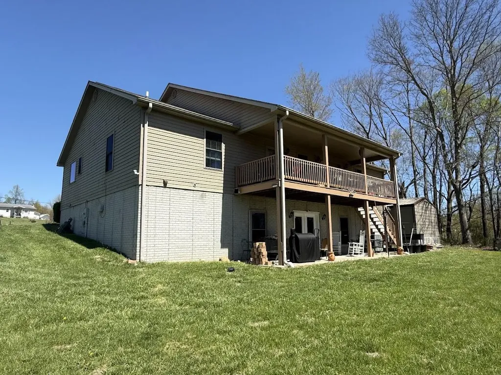 2099 Bowling Ridge Road Brodhead KY 40409