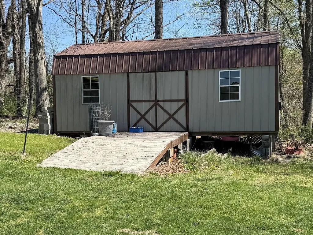2099 Bowling Ridge Road Brodhead KY 40409