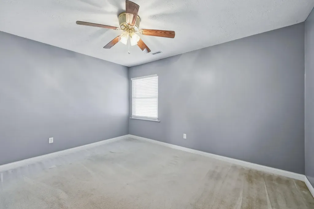1088 Alton Station Road Lawrenceburg KY 40342