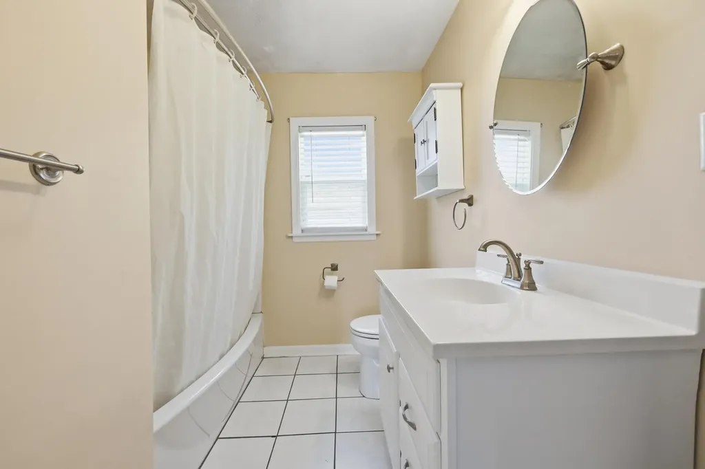 1088 Alton Station Road Lawrenceburg KY 40342