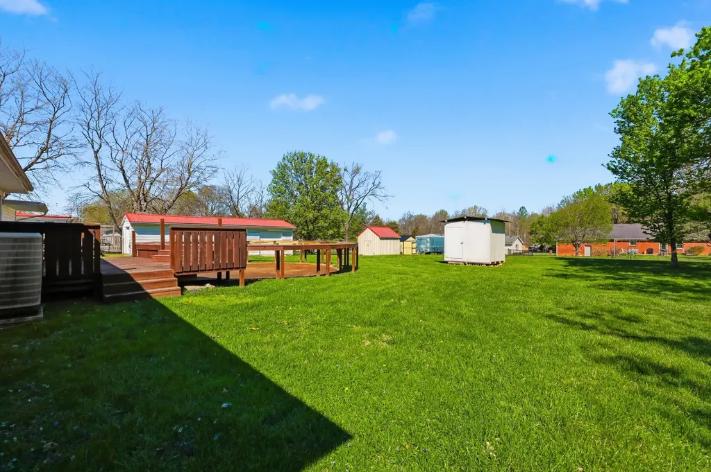 1088 Alton Station Road Lawrenceburg KY 40342