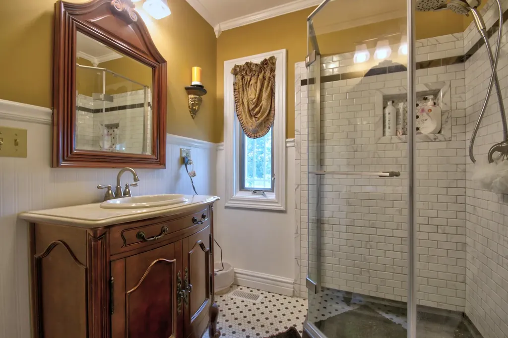 882 Roy Dugger Road London KY 40741