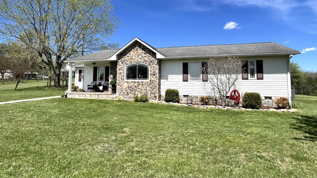 882 Roy Dugger Road London KY 40741