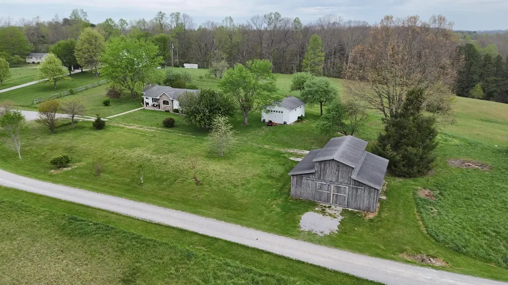 882 Roy Dugger Road London KY 40741