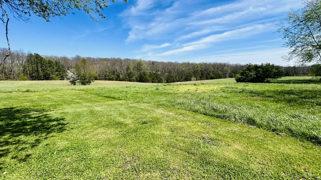 882 Roy Dugger Road London KY 40741