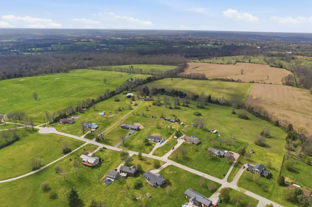 1065 Highview Drive Lawrenceburg KY 40342