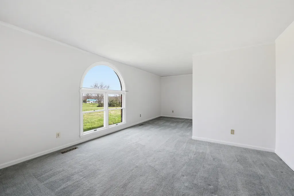1065 Highview Drive Lawrenceburg KY 40342