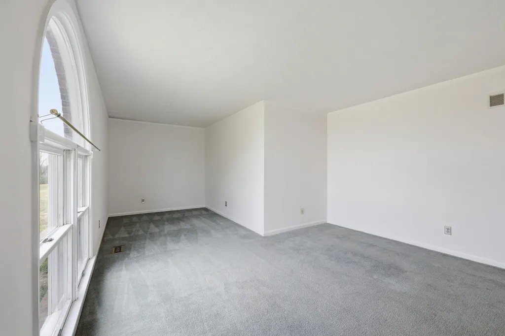 1065 Highview Drive Lawrenceburg KY 40342