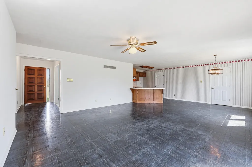 1065 Highview Drive Lawrenceburg KY 40342