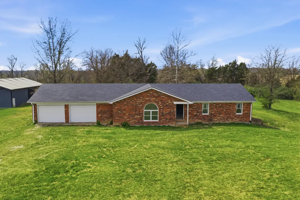 1065 Highview Drive Lawrenceburg KY 40342