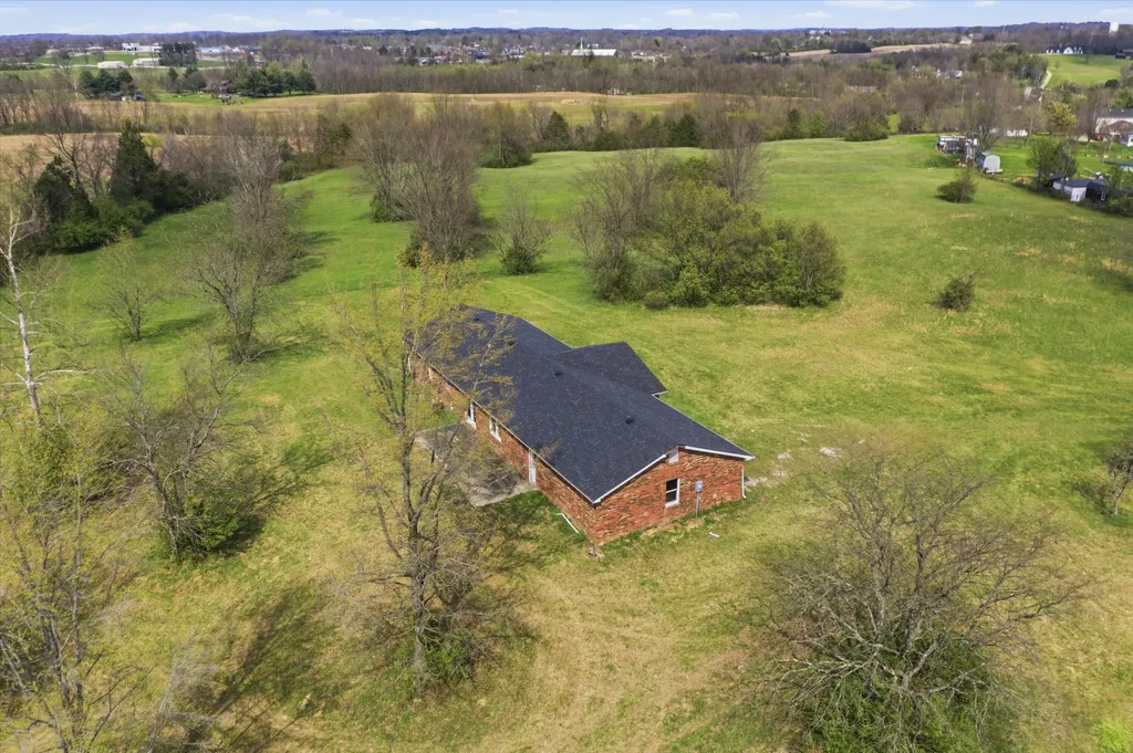 1065 Highview Drive Lawrenceburg KY 40342