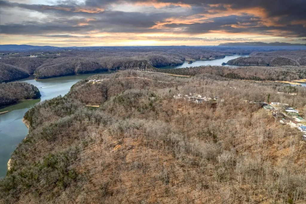 8600 Ky-92 Monticello KY 42633