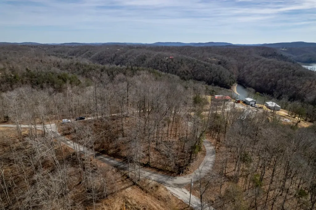 8600 Ky-92 Monticello KY 42633
