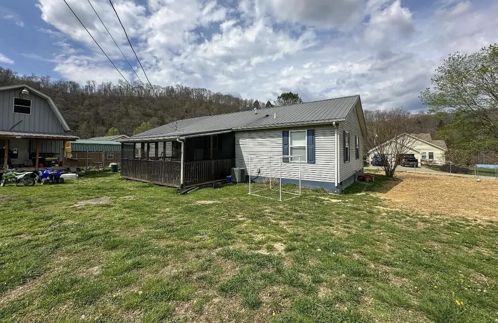 275 Burton Hill Road Letcher KY 41832