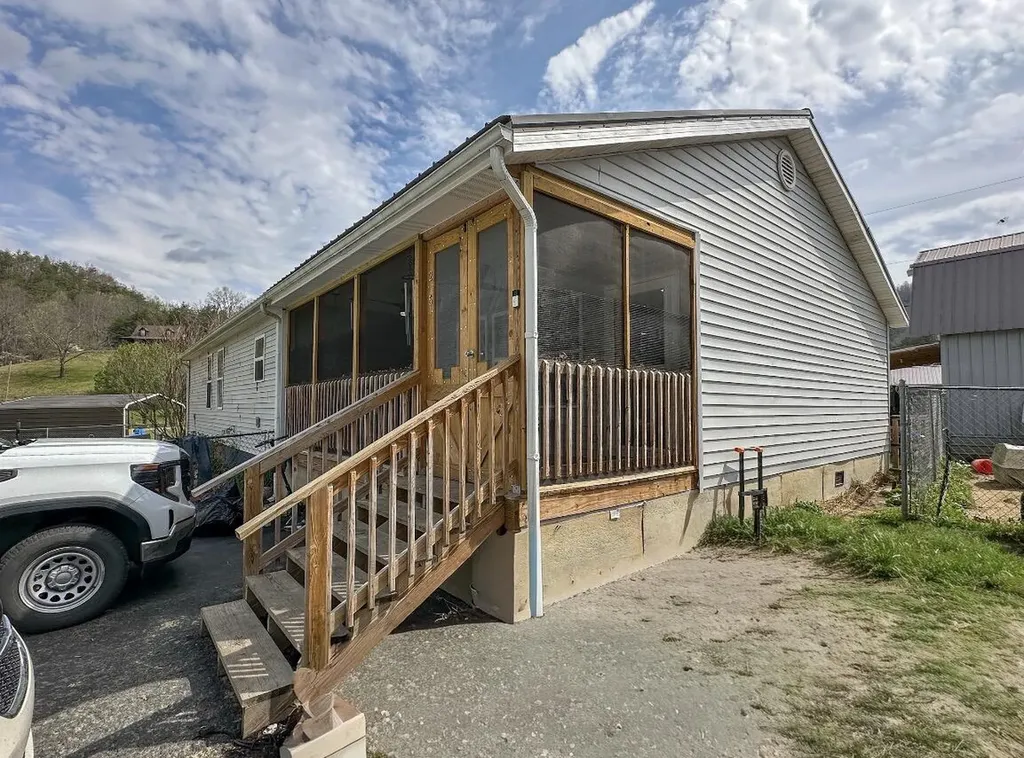 275 Burton Hill Road Letcher KY 41832