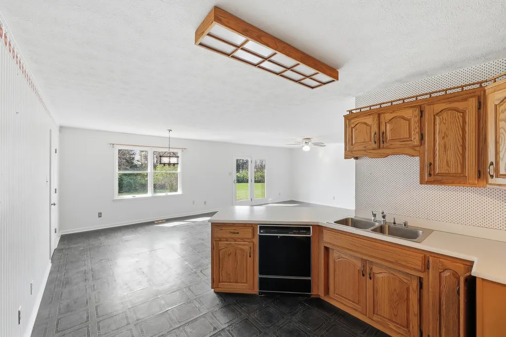 1065 Highview Drive Lawrenceburg KY 40342