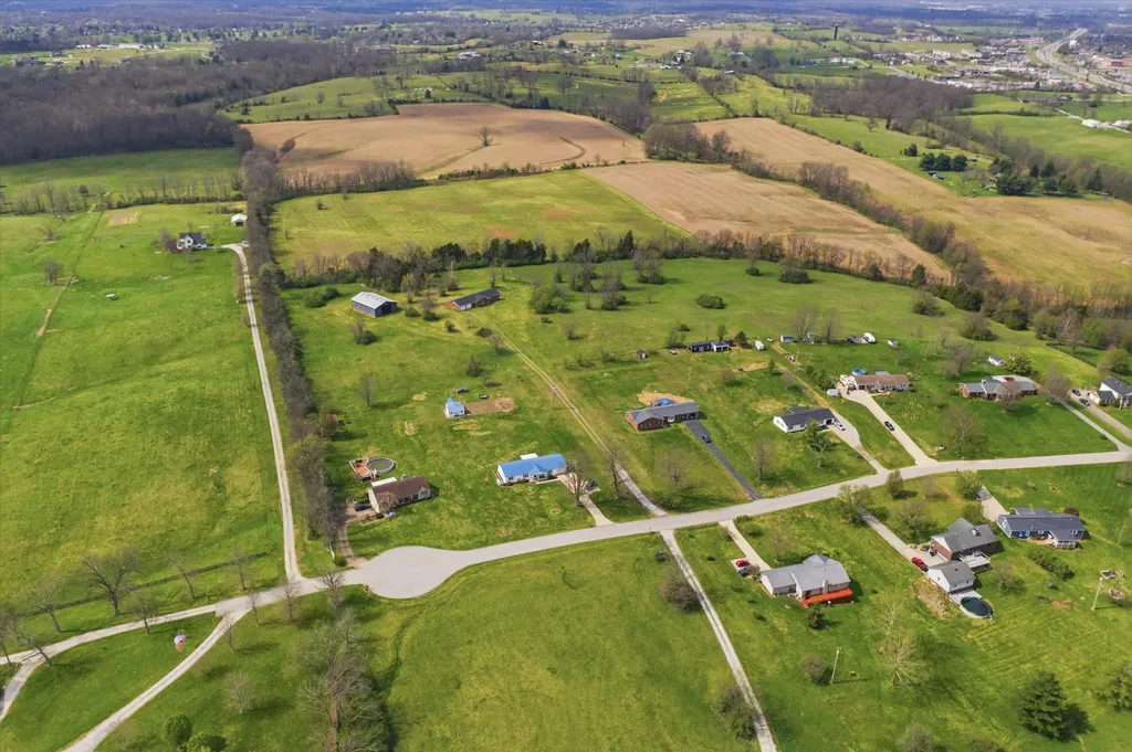 1065 Highview Drive Lawrenceburg KY 40342