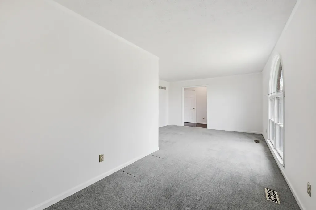 1065 Highview Drive Lawrenceburg KY 40342