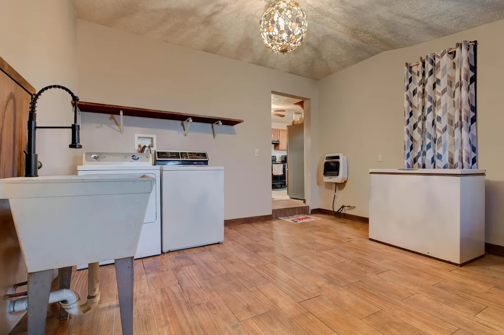 1376 Highway 11 Sharpsburg KY 40374