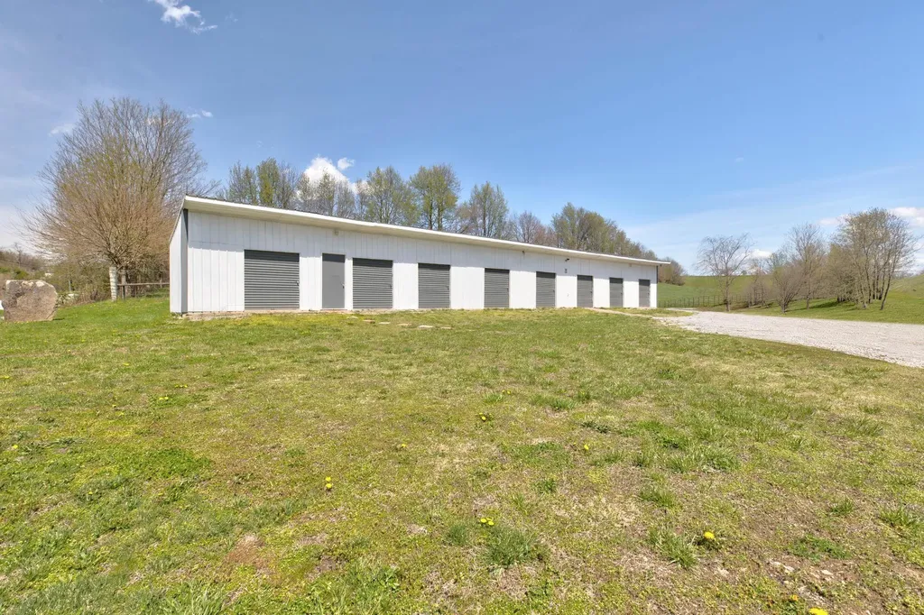 1376 Highway 11 Sharpsburg KY 40374