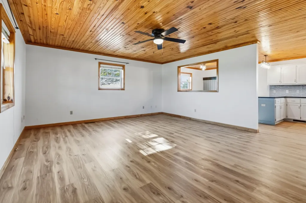 26 Stella Lane Eubank KY 42567
