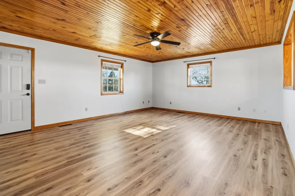26 Stella Lane Eubank KY 42567