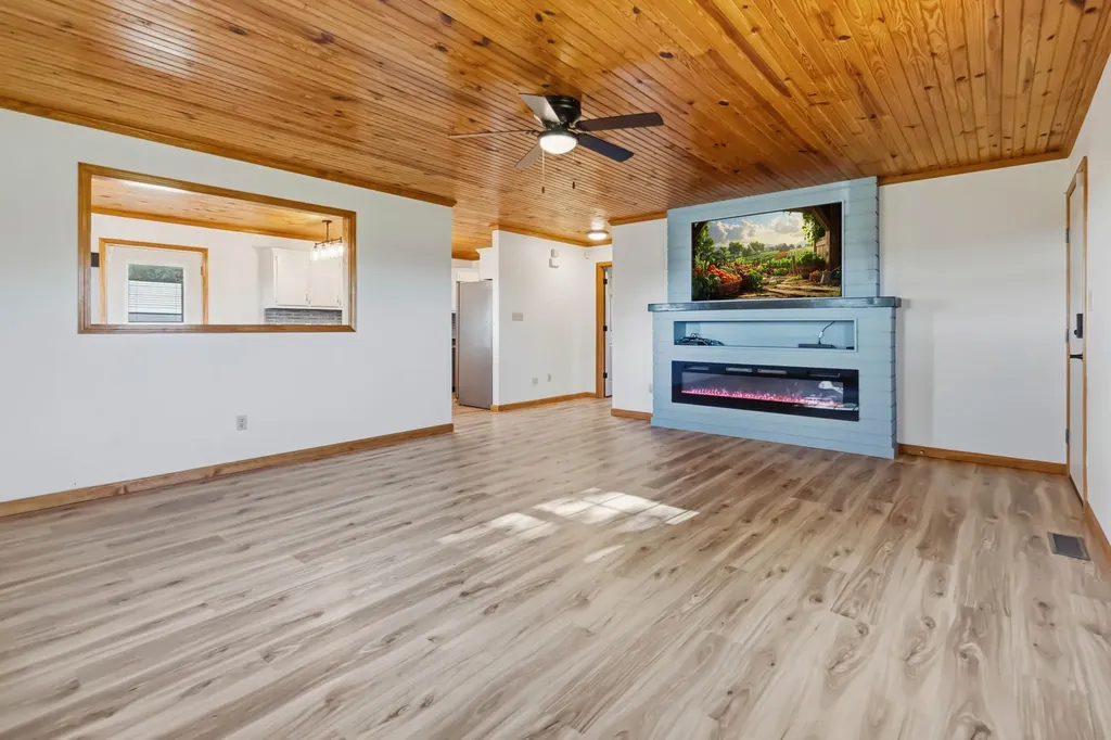 26 Stella Lane Eubank KY 42567