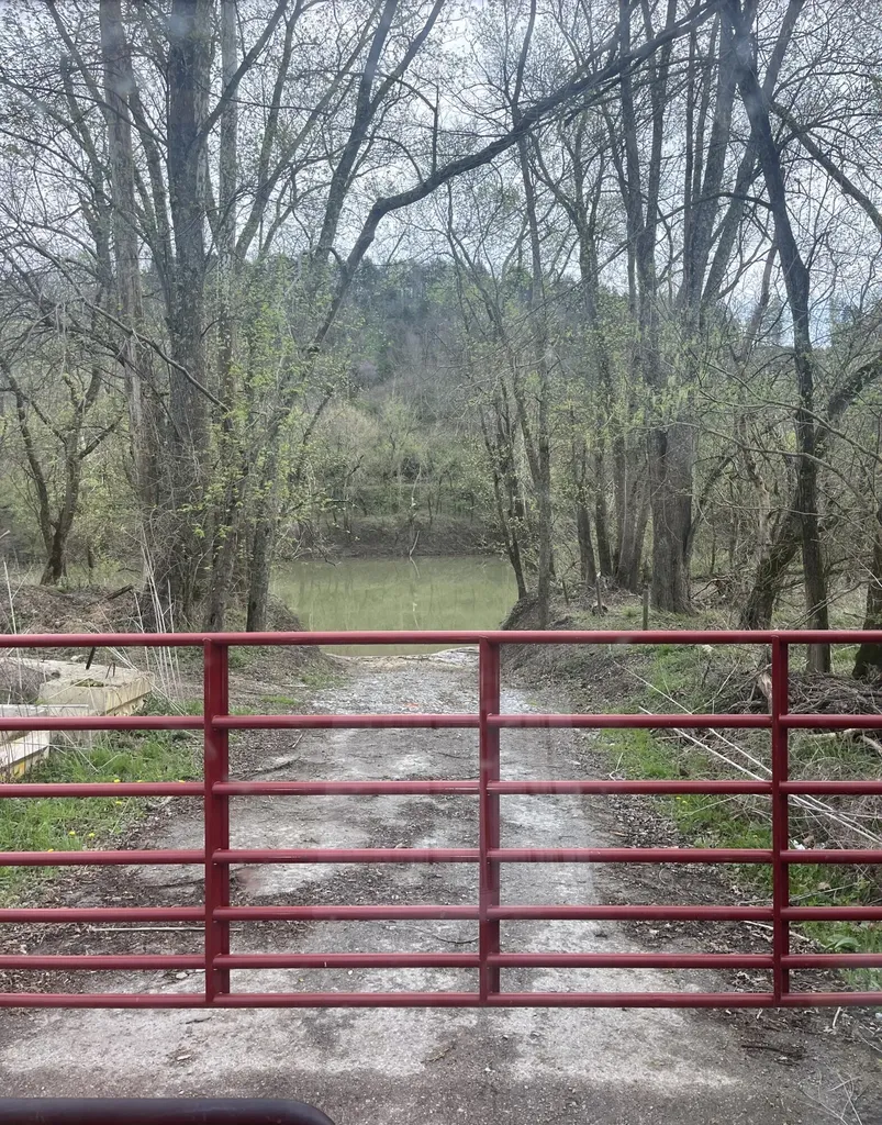 3925 Jackson Ferry Road Winchester KY 40391