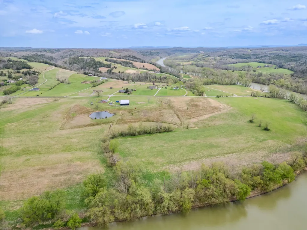 3925 Jackson Ferry Road Winchester KY 40391